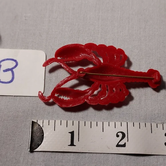 Vintage Lobster Souvenir Pins From Maine - Picture 6 of 6